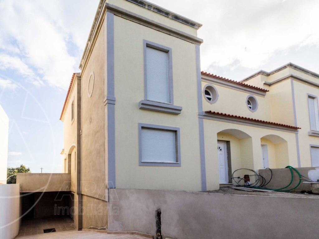 Semi-Detached House_for_sale_in_Faro_SMA11292