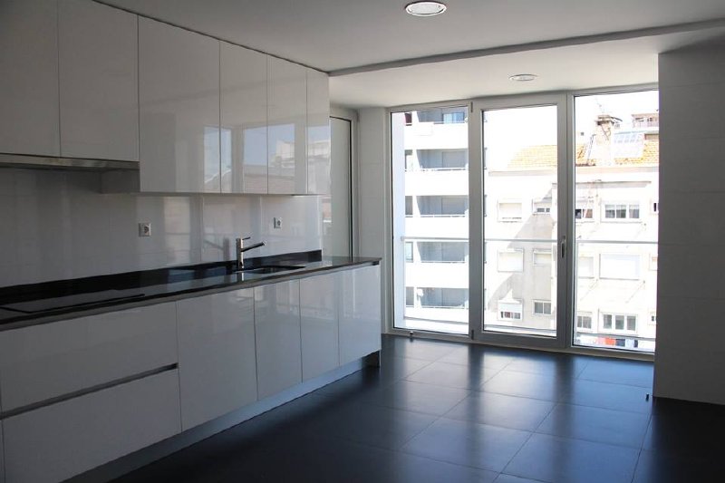 Apartment_for_sale_in_Lisbon_SLI11739