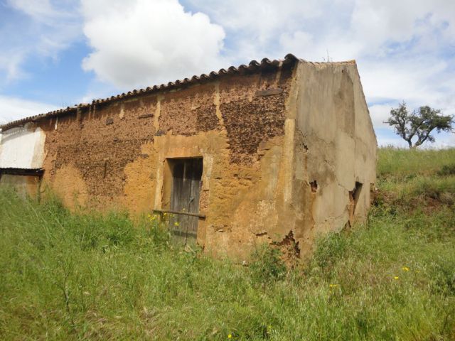 Ruin_for_sale_in_Albufeira_SMA12028
