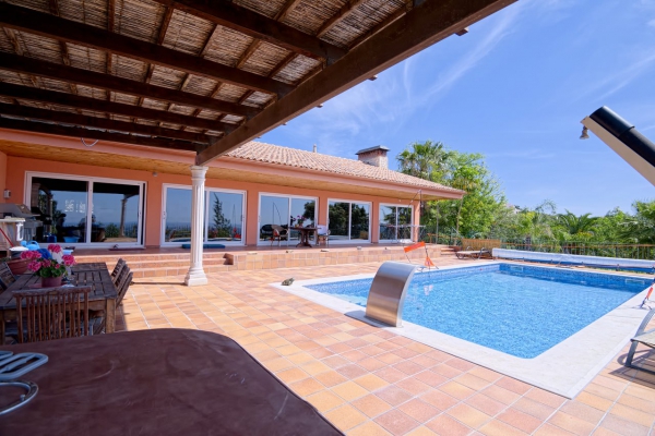 Villa_for_sale_in_Loule, Almancil, S. Bras de Alportel_EMA12915