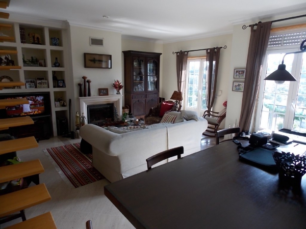 Real Estate_for_sale_in_Cascais, Carcavelos, Estoril, Lisbon_SLI13023