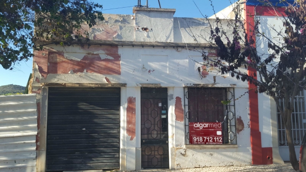 Ruin_for_sale_in_Faro_SMA13347