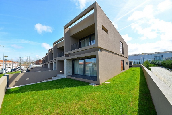 House_for_sale_in_Espinho_PSE13387