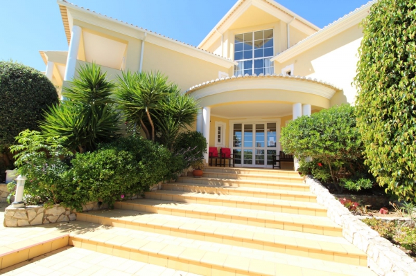 Property_for_sale_in_Lagos_SMA13408