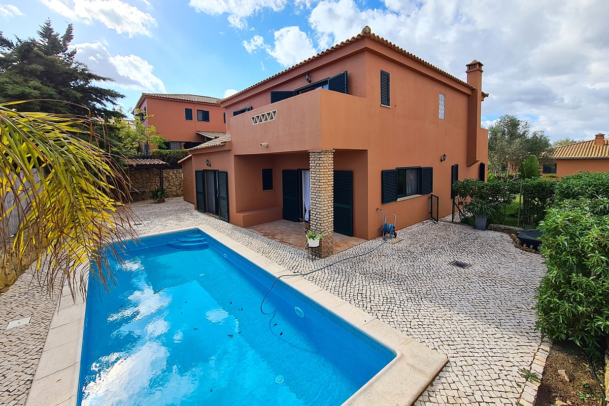 Villa_for_sale_in_Algoz_LSA13942