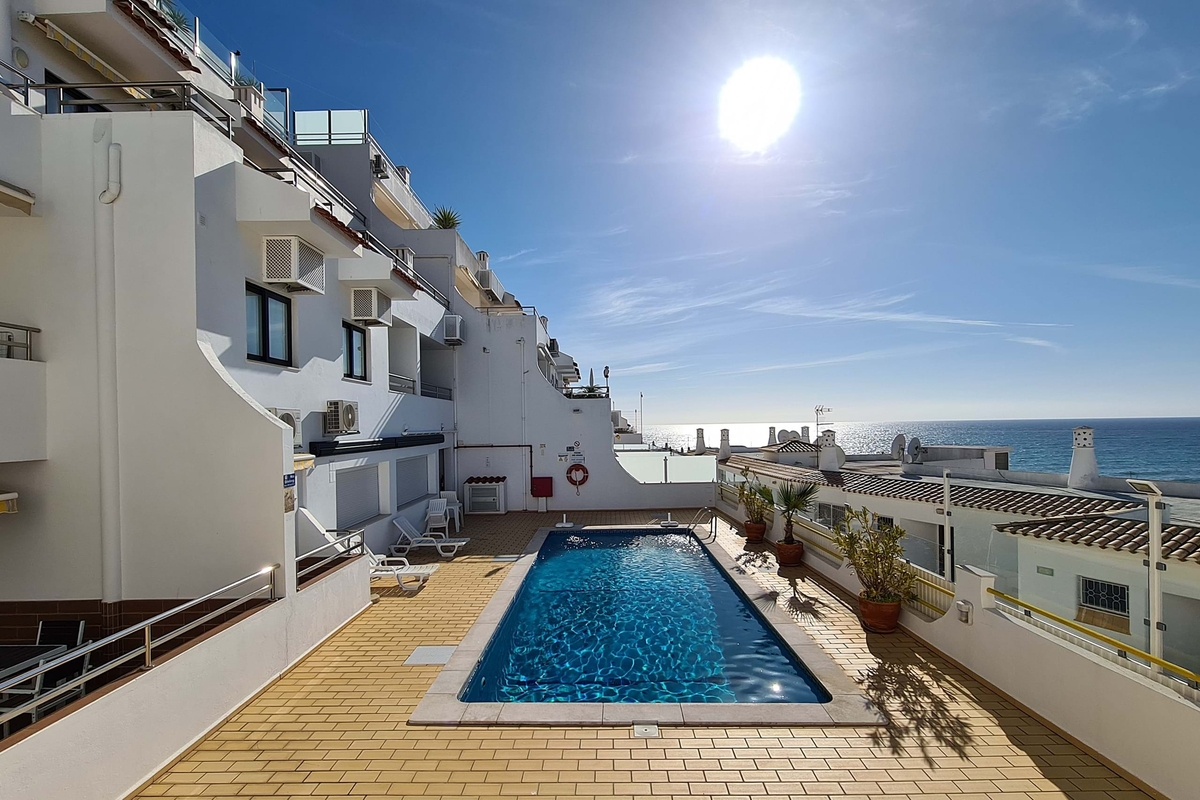 Commercial_for_sale_in_Albufeira_LSA13977