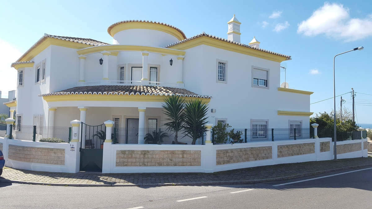 Villa_for_sale_in_Albufeira_LSA14014