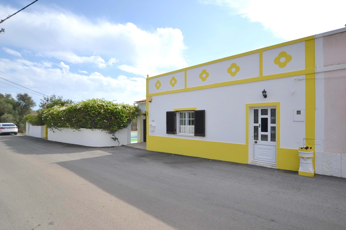 Villa_for_sale_in_Albufeira_LSA14015