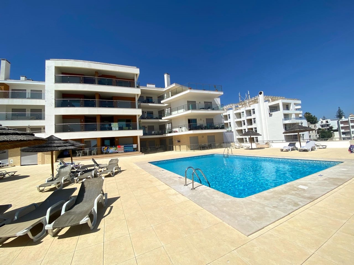 Apartment_for_sale_in_Olhos de Agua_LSA14077