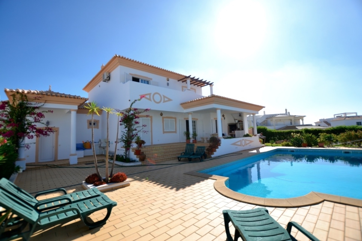 Villa_for_sale_in_Patroves_LSA14097