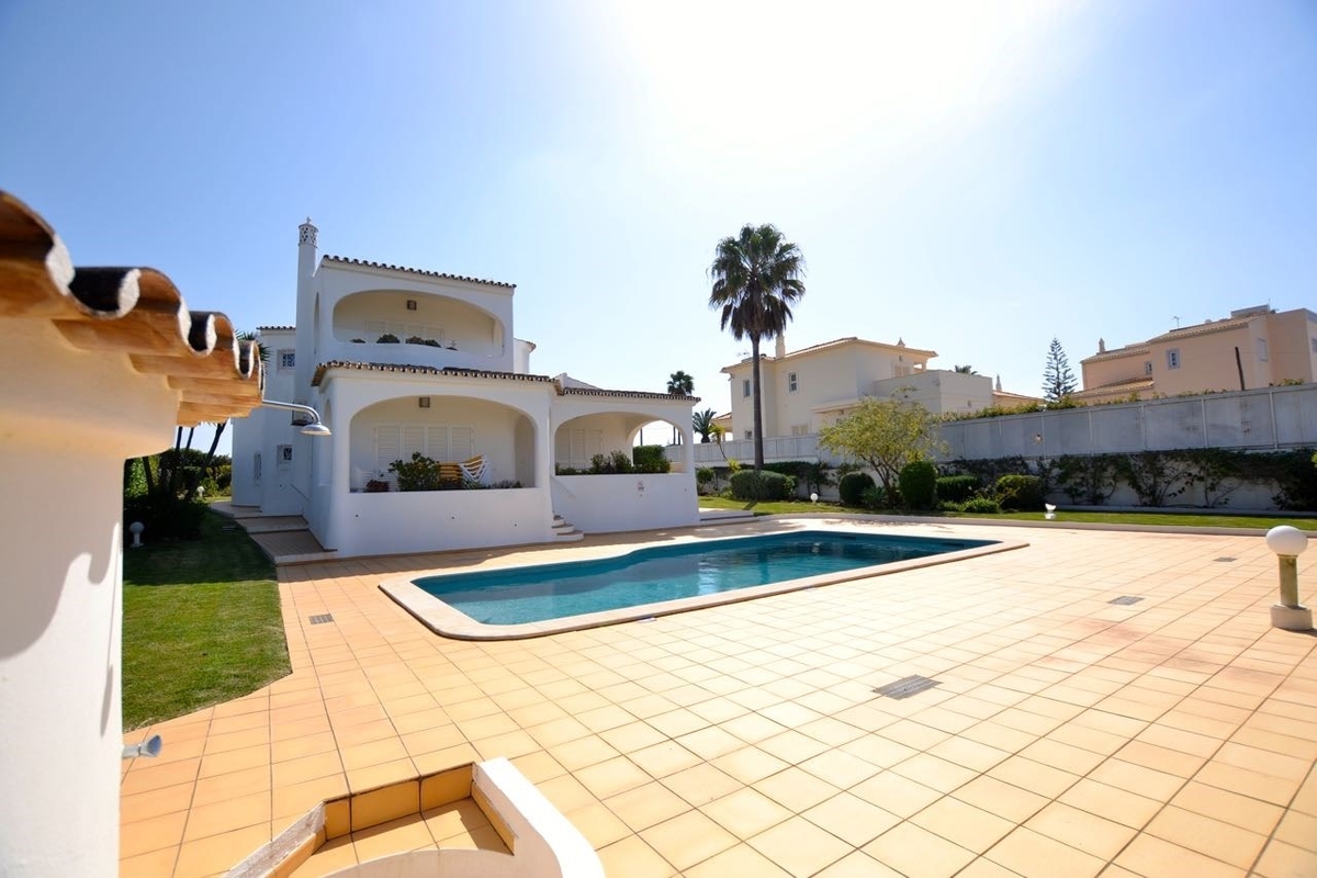 Villa_for_sale_in_Gale_LSA14278