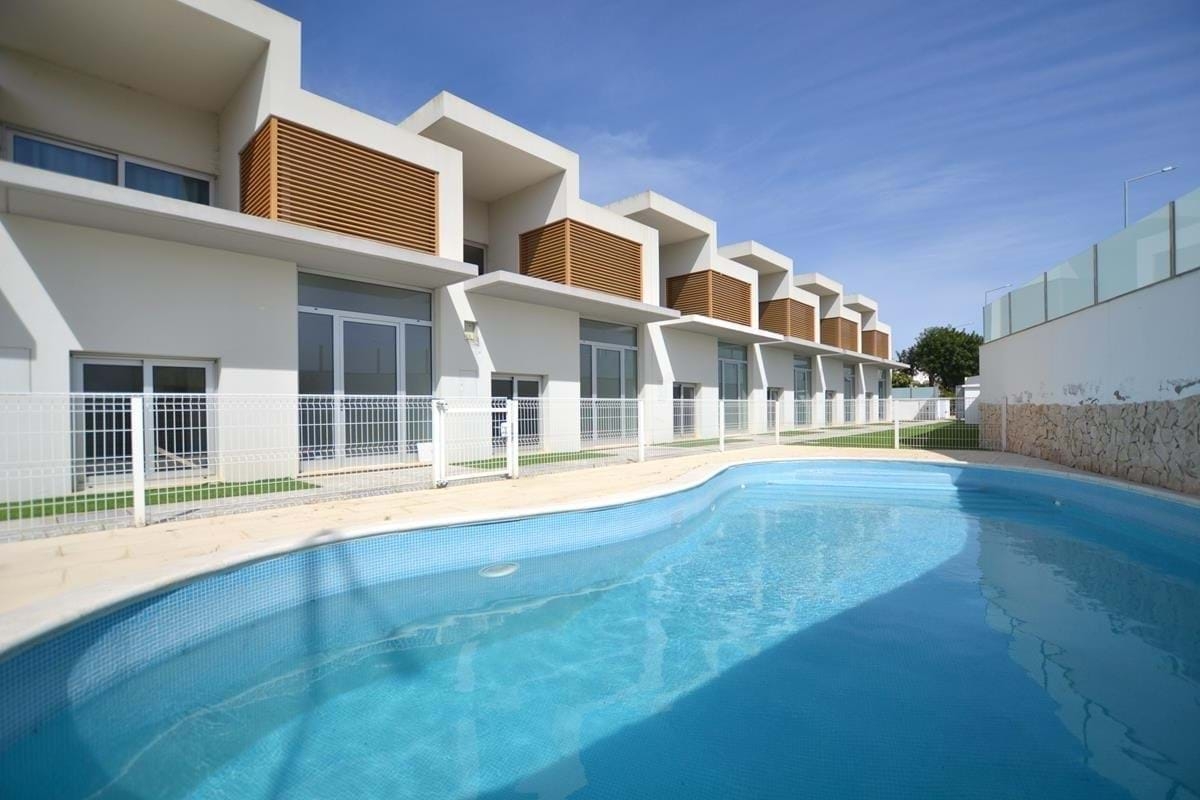 Villa_for_sale_in_Albufeira_LSA14327