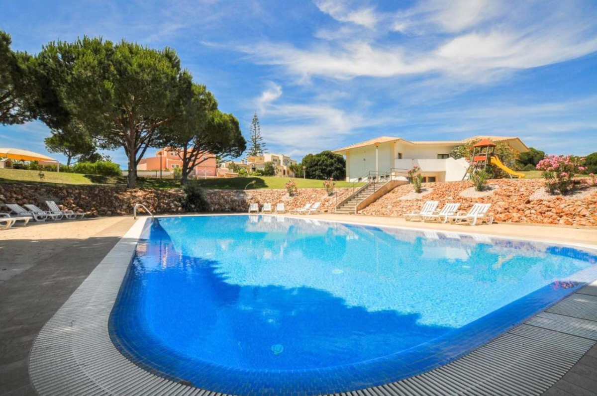 Condominium_for_sale_in_Olhos de Agua_SMA14382