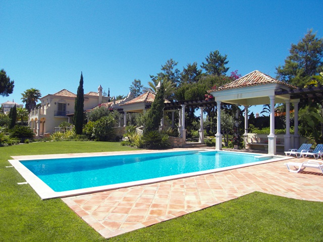 Villa_for_sale_in_Almancil_SMA6907