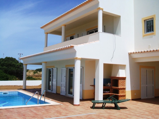 Villa_for_sale_in_Lagos_SMA7095