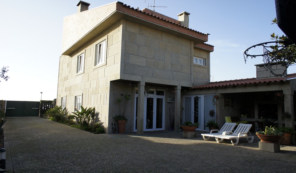 Villa_for_sale_in_Espinho_SMA7159