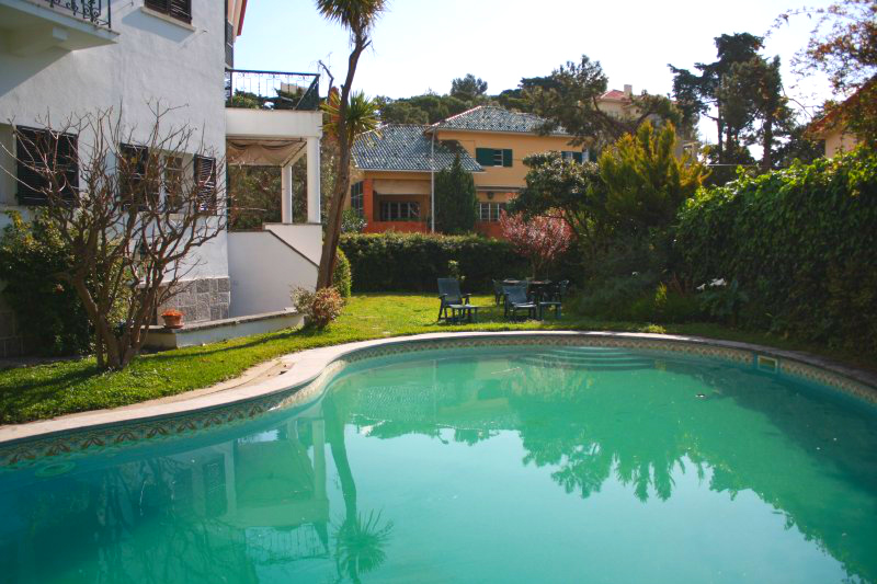 Villa_for_sale_in_Estoril_SLI7930