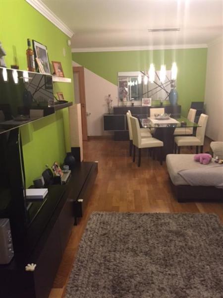 Flat_for_sale_in_Estoril_SCO8239