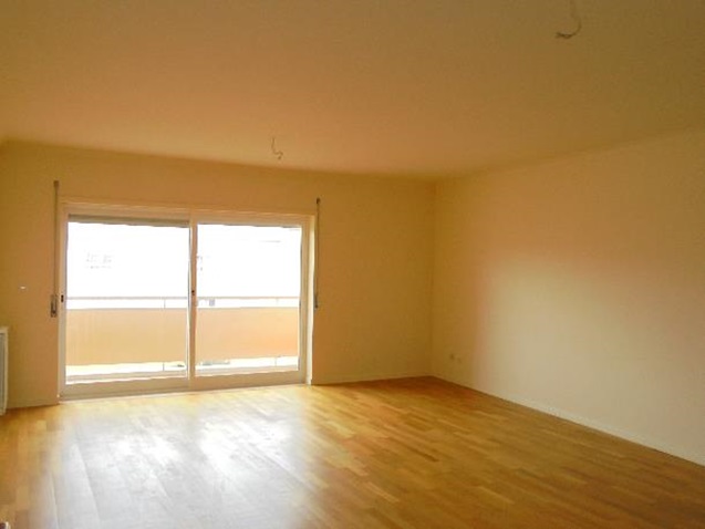 Real Estate_for_sale_in_Estoril_SCO8240